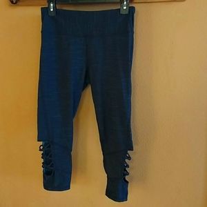 Prana medium navy blue 3/4 length leggings